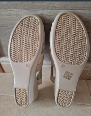 Sandalias Valtinellis Beige Mujer