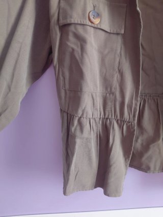 Chaqueta fina Zara verde oliva