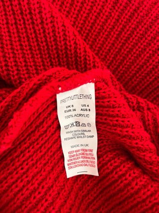 Jersey PrettyLittleThing Rojo