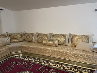 Salón Marroquí Beige y Dorado