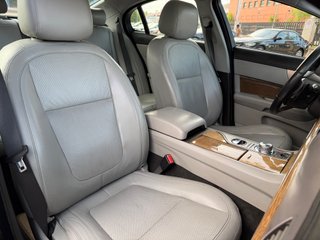 Jaguar XF 2.7D V6 Premium Luxury