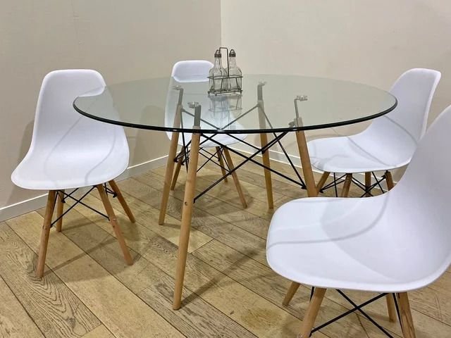 Mesa Redonda Cristal 100cm + 4 Sillas