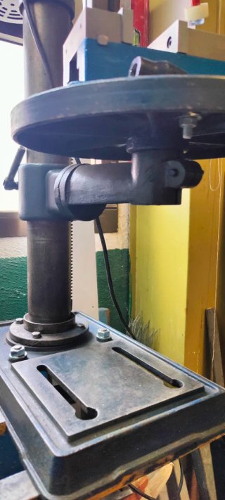 Taladro de columna INAPORT