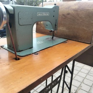 Máquina de coser Wertheim
