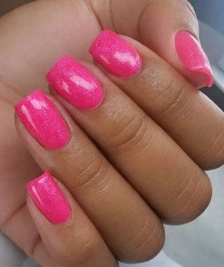 Servicios de Uñas: Manicura y Pedicura