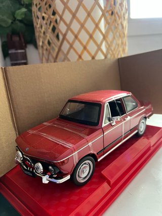 Bmw 2002 tii 1:18 NUEVO