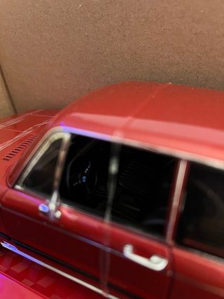 Bmw 2002 tii 1:18 NUEVO