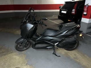 Yamaha XMAX 300 Negra 2024