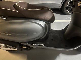 MOTRON IDEA 125 gris 2023 9600km