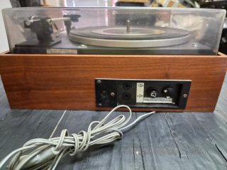 Tocadiscos Bettor EF-43