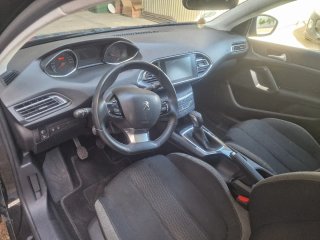 Peugeot 308 2016