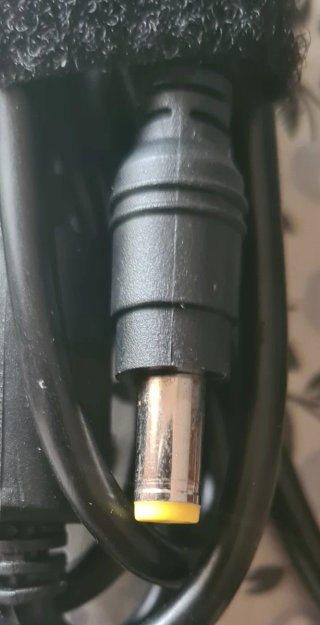 Cargador Portátil 90W 15V 6A Nuevo