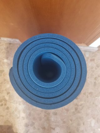 Esterilla deporte gruesa azul
