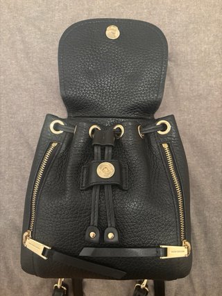 Mochila Viv pequeña de Michael Kors Negra Piel