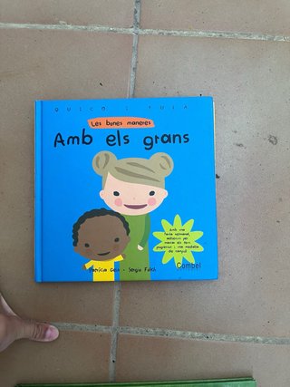 Libro infantil Amb els grans