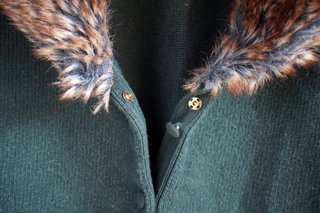 Chaqueta ZARA de punto con cuello de piel