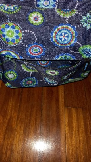 Mochila con ruedas y estampado floral