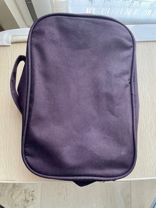 Pochette viola da viaggio