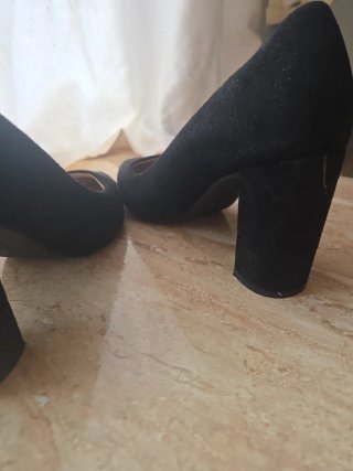 Tacones negros talla 39