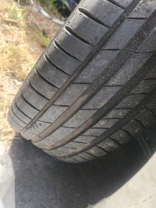 Se venden 4 neumaticos seminuevos 225 45 R17