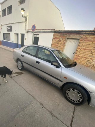 Mitsubishi Carisma 1999