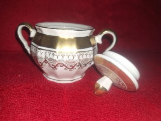 Juego de tazas de café de porcelana dorada