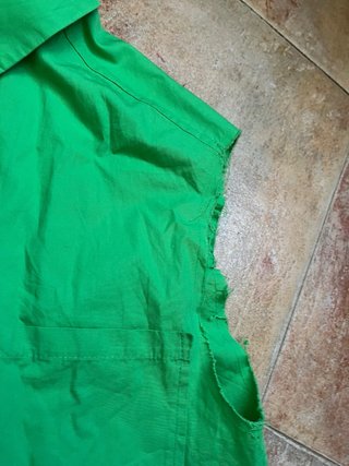 Blusa verde corta sin mangas