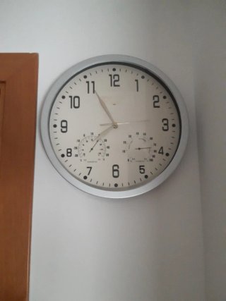 Reloj de pared redondo