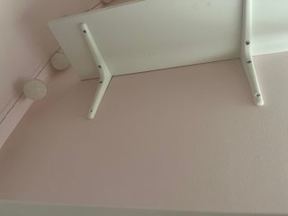 Baldas blancas de pared, tengo 3 unidades