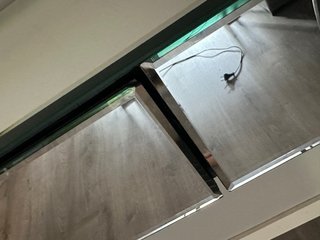 Consola de dormitorio con espejo y cajones