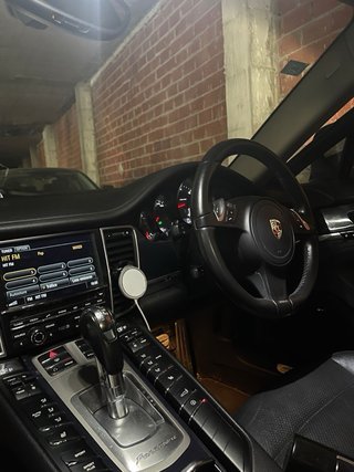 Porsche Panamera Platinum Edition