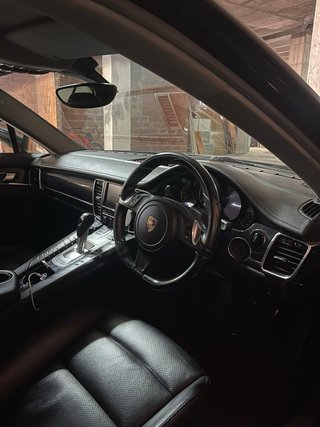 Porsche Panamera Platinum Edition