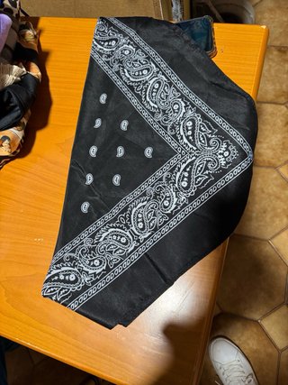 Cardigan bianco traforato