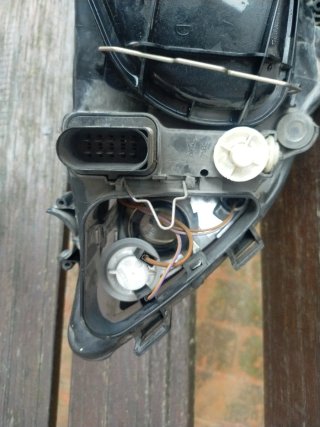 Faro delantero derecho Seat Ibiza 6L