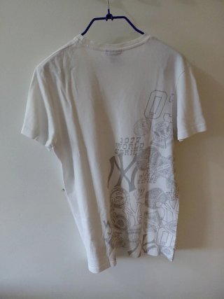 Camiseta Majestic Blanca Estampada