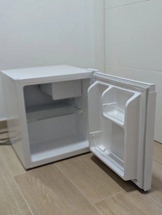 Mini nevera Severin blanca