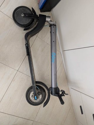 Patinete Eléctrico Gris