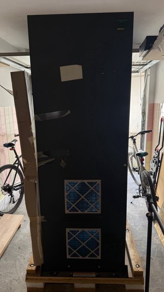 Armario Rack APC by Schneider Electric