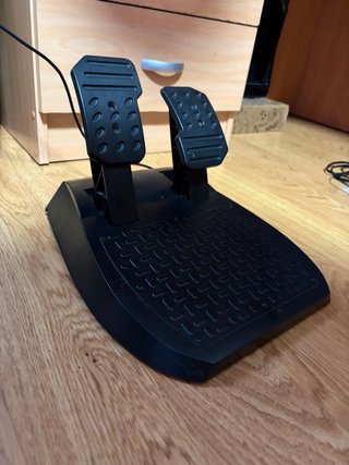 Volante Ferrari Thrustmaster T80 per PS4/PS5 e PC