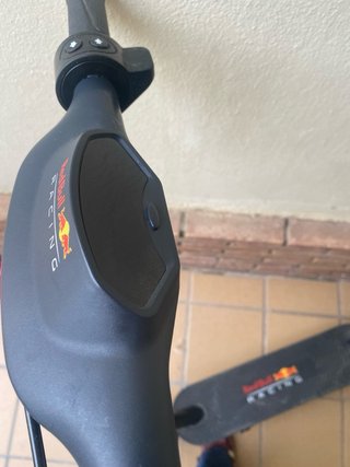Patinete Eléctrico Red Bull Racing