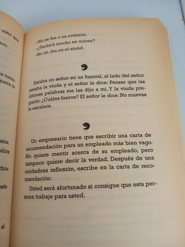lote 2 libros de CHISTES