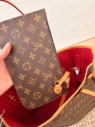 Bolso Louis Vuitton Beige/Marrón. Nuevo