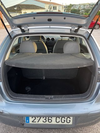 SEAT IBIZA 1.4i 100 CV AUTOMATICO