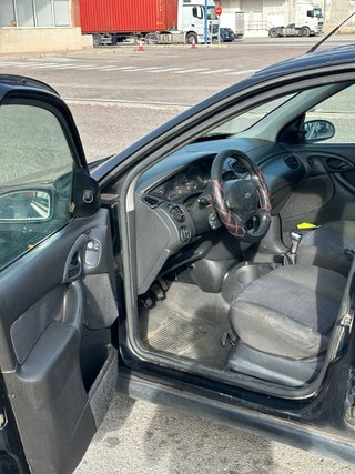 Ford  Focus 2001