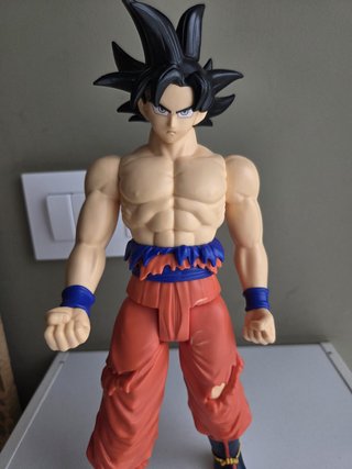 Figura Goku Bandai