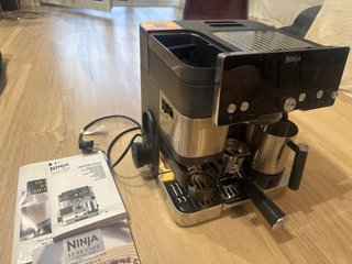 Cafetera Ninja Luxe Cafe ES500EU
