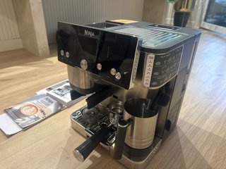 Cafetera Ninja Luxe Cafe ES500EU