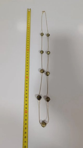 Lote 6 collares dorados y plateados