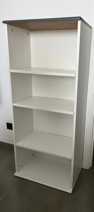 Estantería / librería IKEA SKRUVBY buen estado