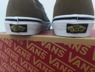 Zapatillas Vans Marrones y Negro. Talla 39. Nuevas